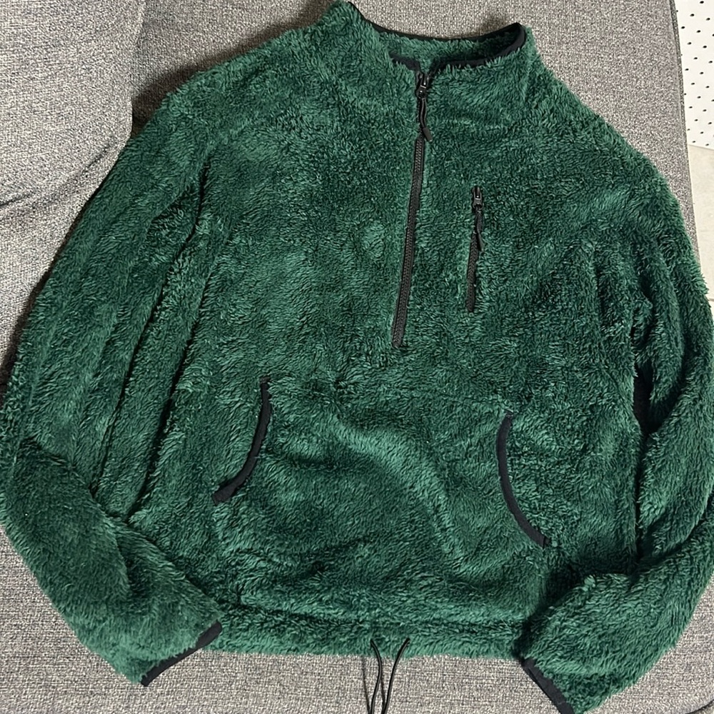 Cozy Sherpa Sweater 💚 NWOT